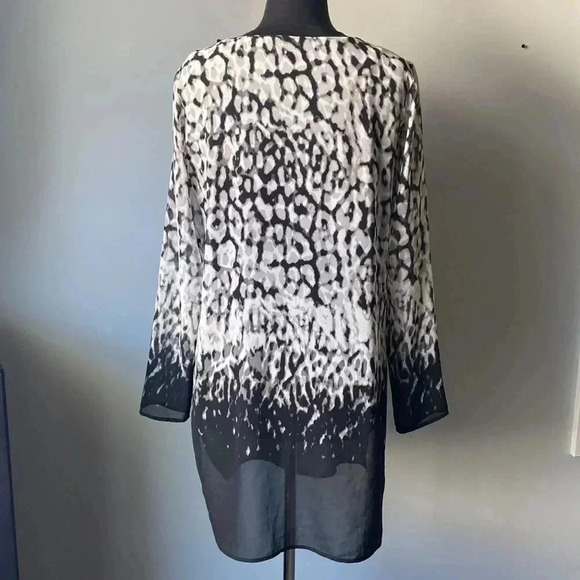 Calvin Klein Extra Long Blouse /  Shirt - Picture 4 of 8